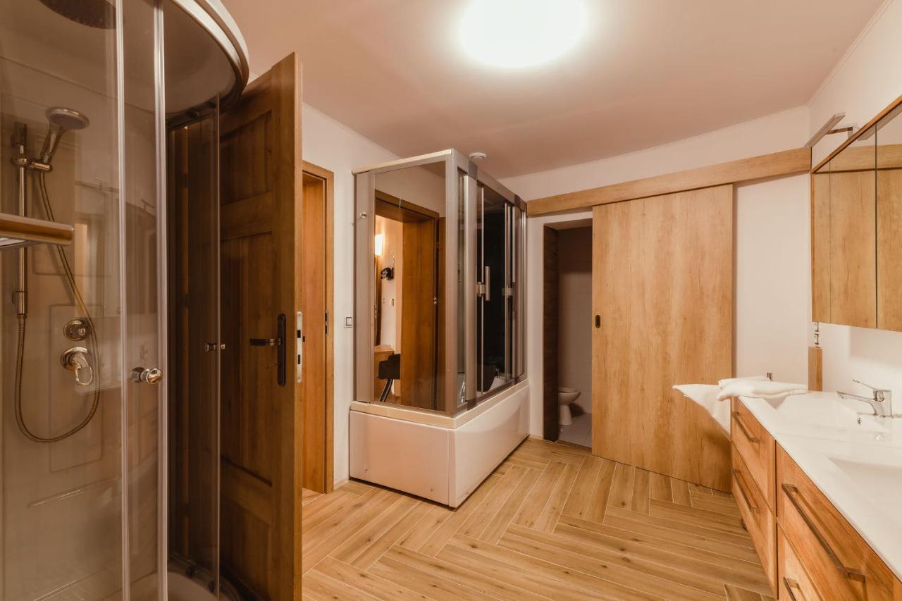 Hotel Dymnik Rumburk Ngoại thất bức ảnh