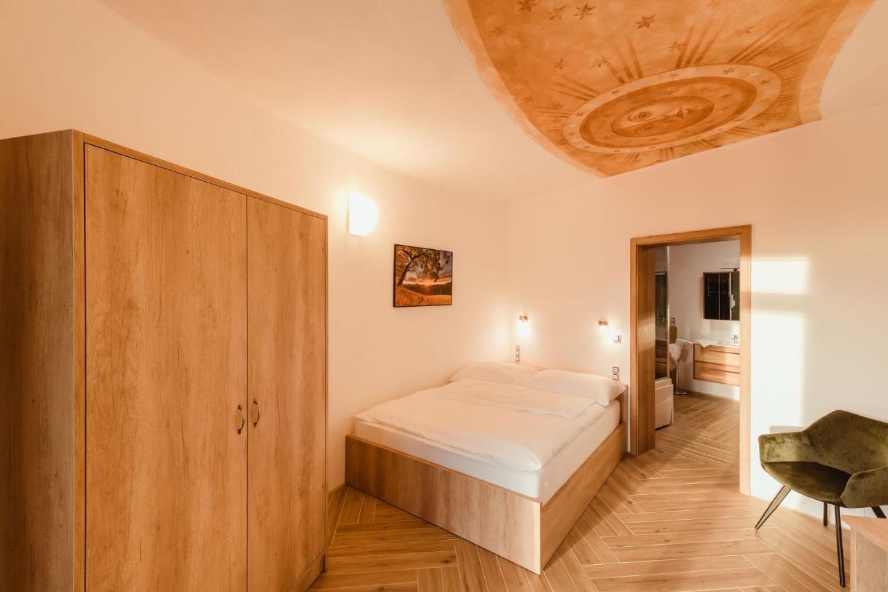 Hotel Dymnik Rumburk Ngoại thất bức ảnh